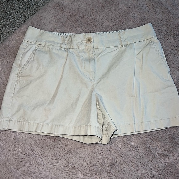 Loft Shorts Size 8 - Picture 1 of 6
